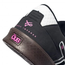 TÊNIS-marca-ÖUS-linha-EMERGENTE-ESSENCIAL-BLACK-LATEX-preto-com-detalhe-rosa-sucata-brazil-maua-moda (3) (1)